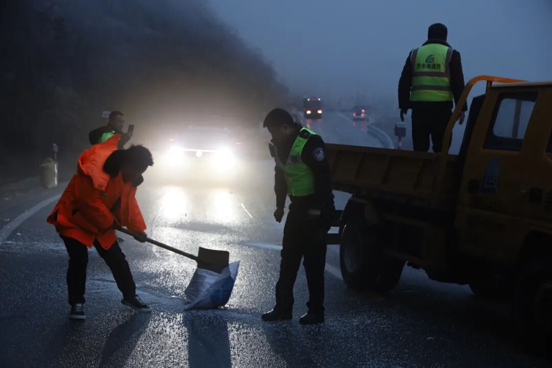 抗凝保通丨贵州交通人在行动